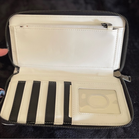 NWOT Disney Loungefly retired mini back pack and wallet! - Picture 13 of 13